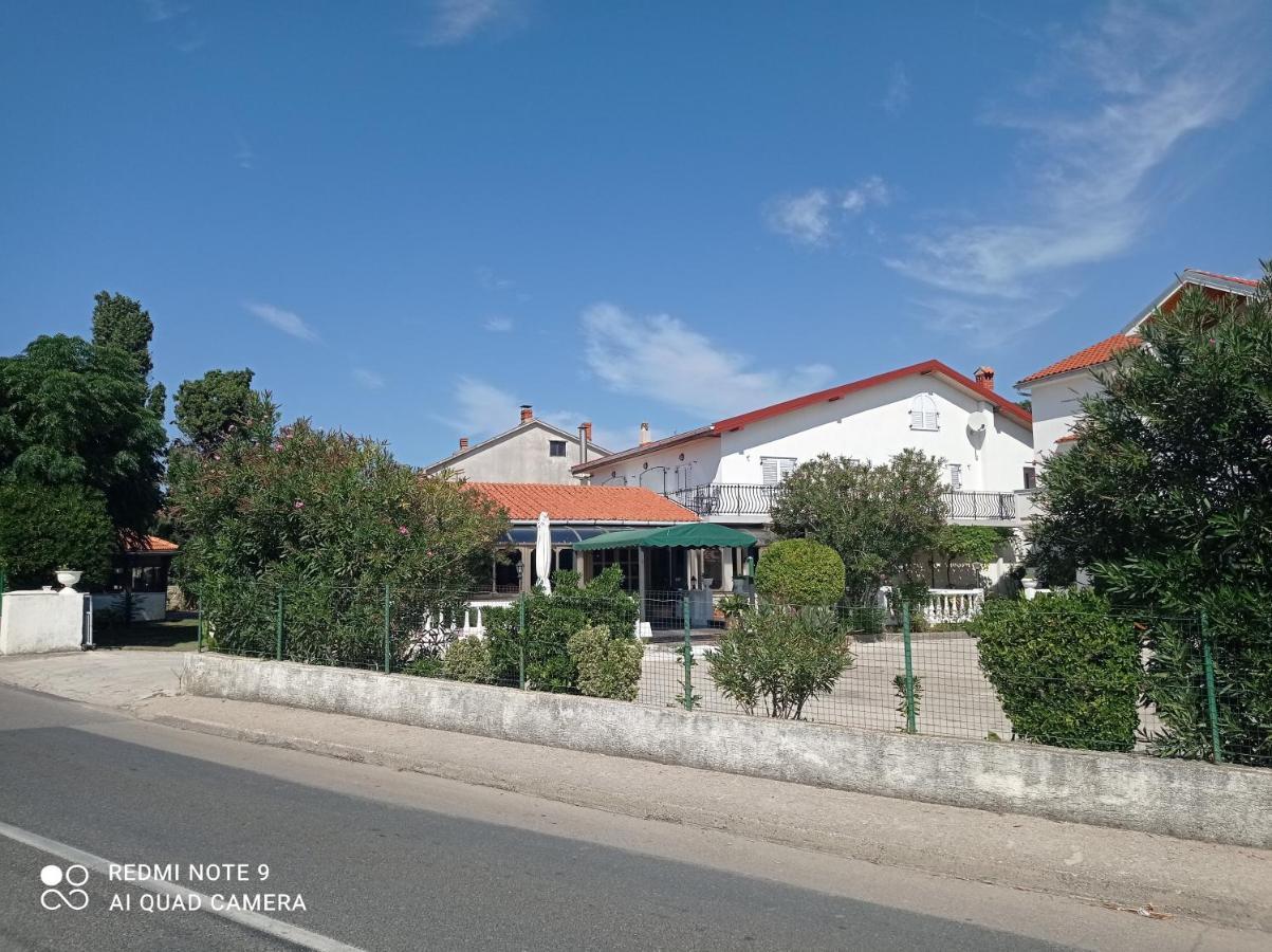 Apartment-Rooms Preka Palit Exterior photo