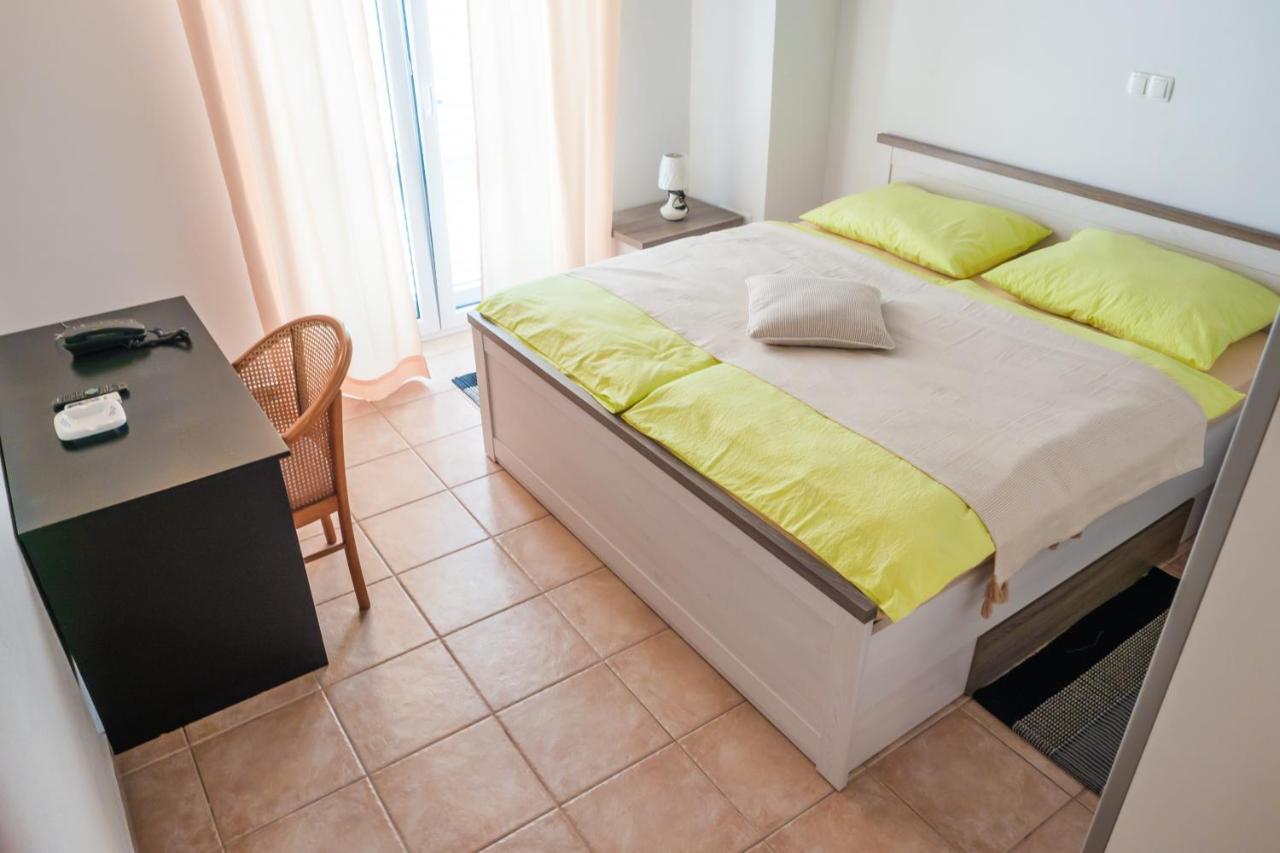 Apartment-Rooms Preka Palit Exterior photo