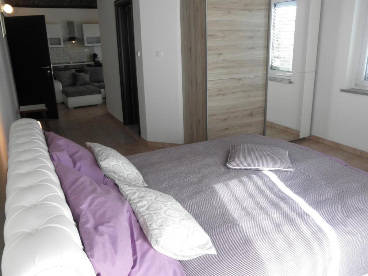 Apartment-Rooms Preka Palit Exterior photo