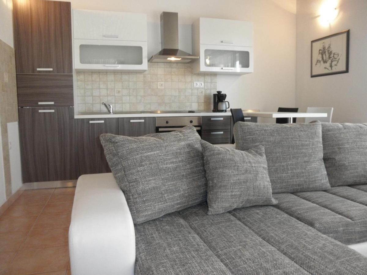 Apartment-Rooms Preka Palit Exterior photo